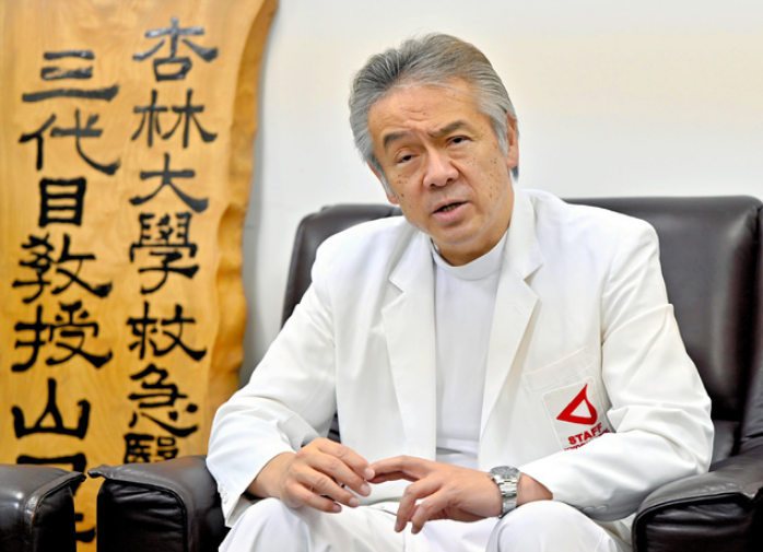 日本杏林大學(xué)醫(yī)學(xué)部教授山口芳裕。（圖片來源：《朝日新聞》）
