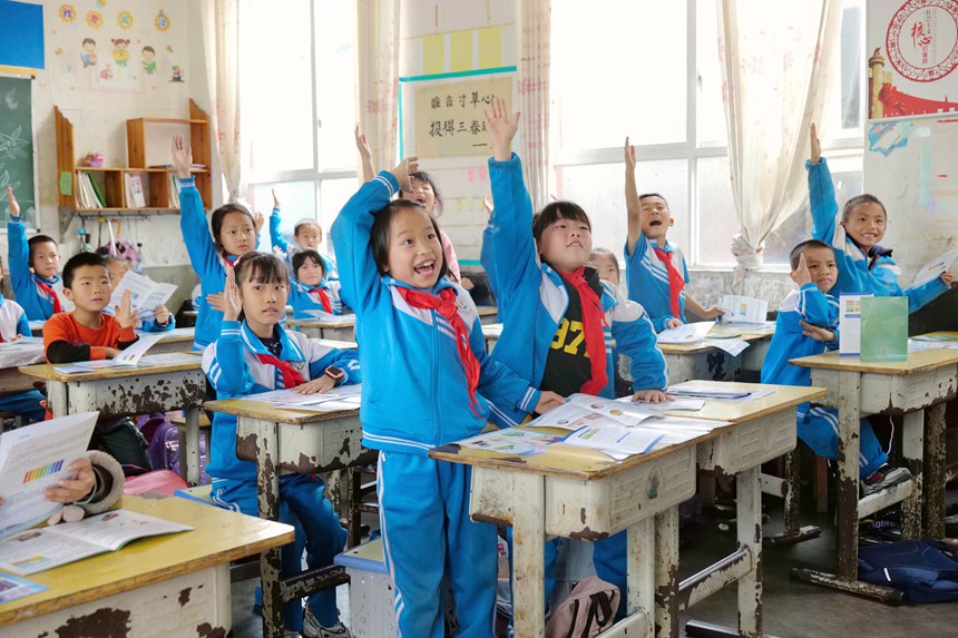 互動(dòng)問(wèn)答環(huán)節(jié)，同學(xué)們正在踴躍答題。