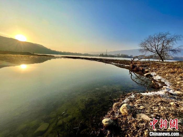 圖為青海省化隆縣黃河濕地景色。　李玉峰 攝
