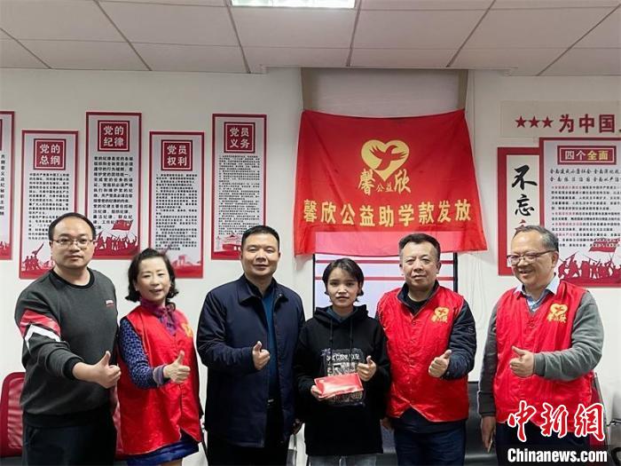 在湘求學(xué)的西藏女孩：“我淋過雨，也想努力為別人撐把傘”