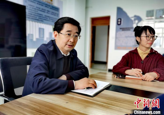 （兩會聲音）全國政協(xié)委員趙海興：師者為師亦為范，建議設(shè)教師理想信念教育基地