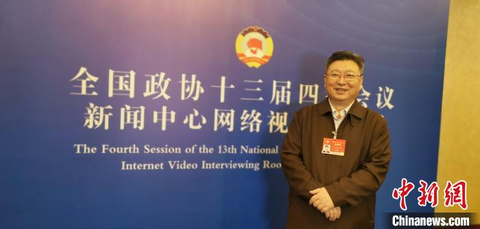 圖為全國政協(xié)委員、青海省統(tǒng)戰(zhàn)部部長公保扎西。受訪者供圖