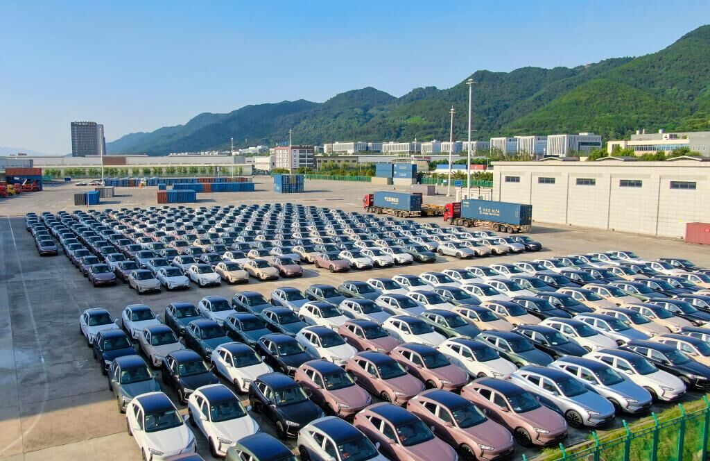 05 重慶整車進(jìn)口口岸。華龍網(wǎng) 通訊員 郭晉 攝