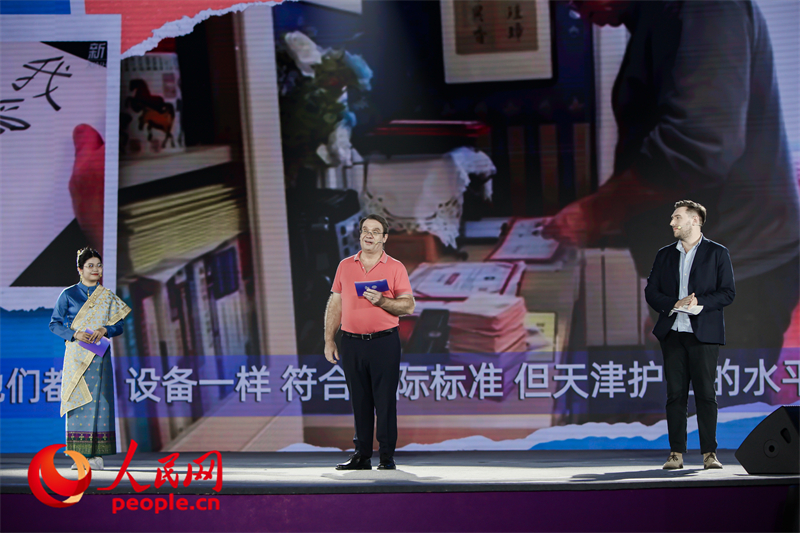 從左至右分別為馬星彤、皮安睿、柯明可。人民網(wǎng)記者 于凱攝