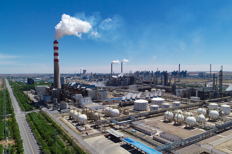 2021年5月16日拍攝的寧夏寧東能源化工基地。