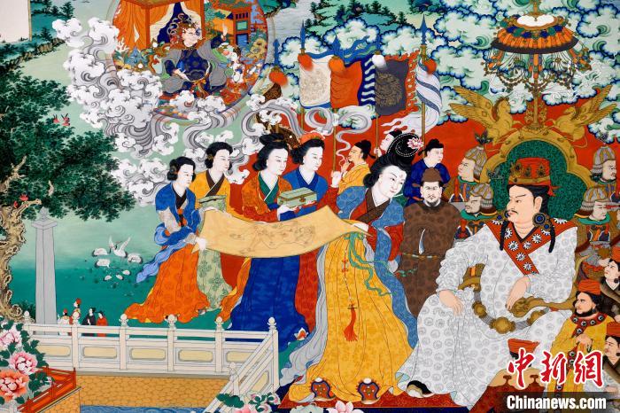 圖為5月16日，展覽中的新創(chuàng)唐卡作品(局部)?！±盍?攝