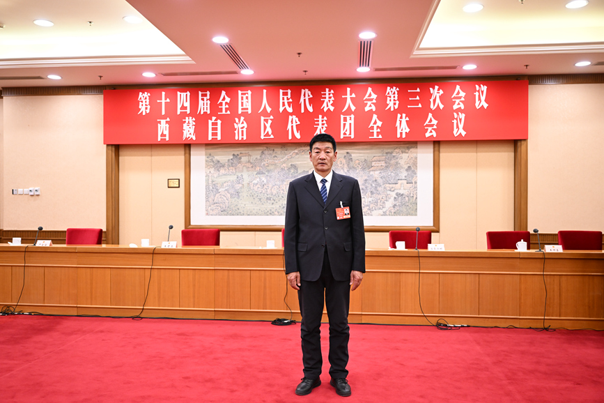 全國人大代表、國網(wǎng)拉薩供電公司城區(qū)供電服務(wù)中心帶電作業(yè)保電班副班長扎西尼瑪。次吉美朵攝